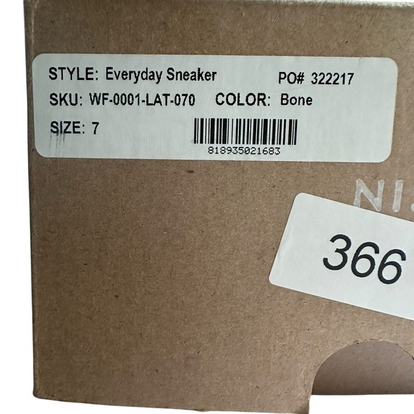Nisolo Women's Everyday Leather Sneaker in Bone Size 7 NIB - Picture 8 of 8